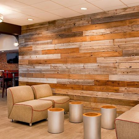 Four Points By Sheraton Cleveland Airport Інтер'єр фото