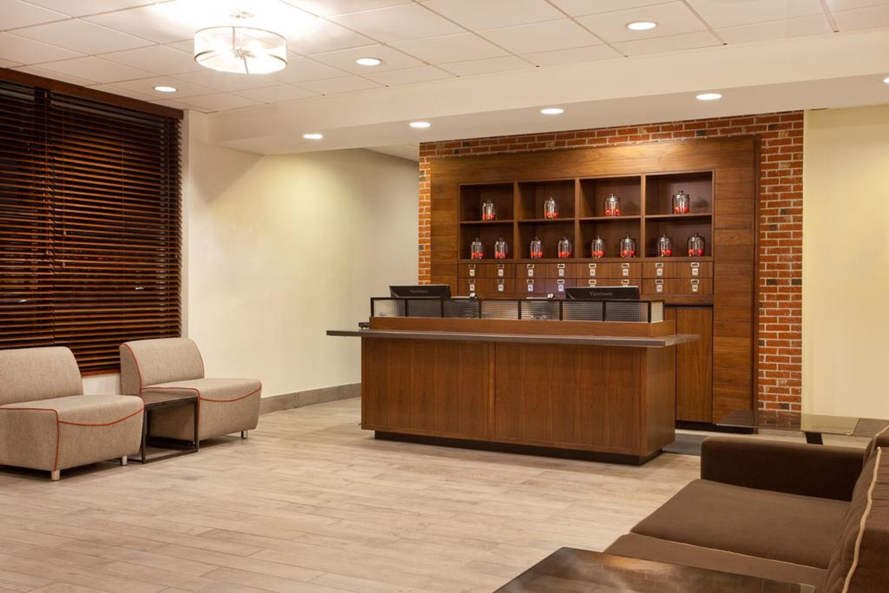 Four Points By Sheraton Cleveland Airport Інтер'єр фото