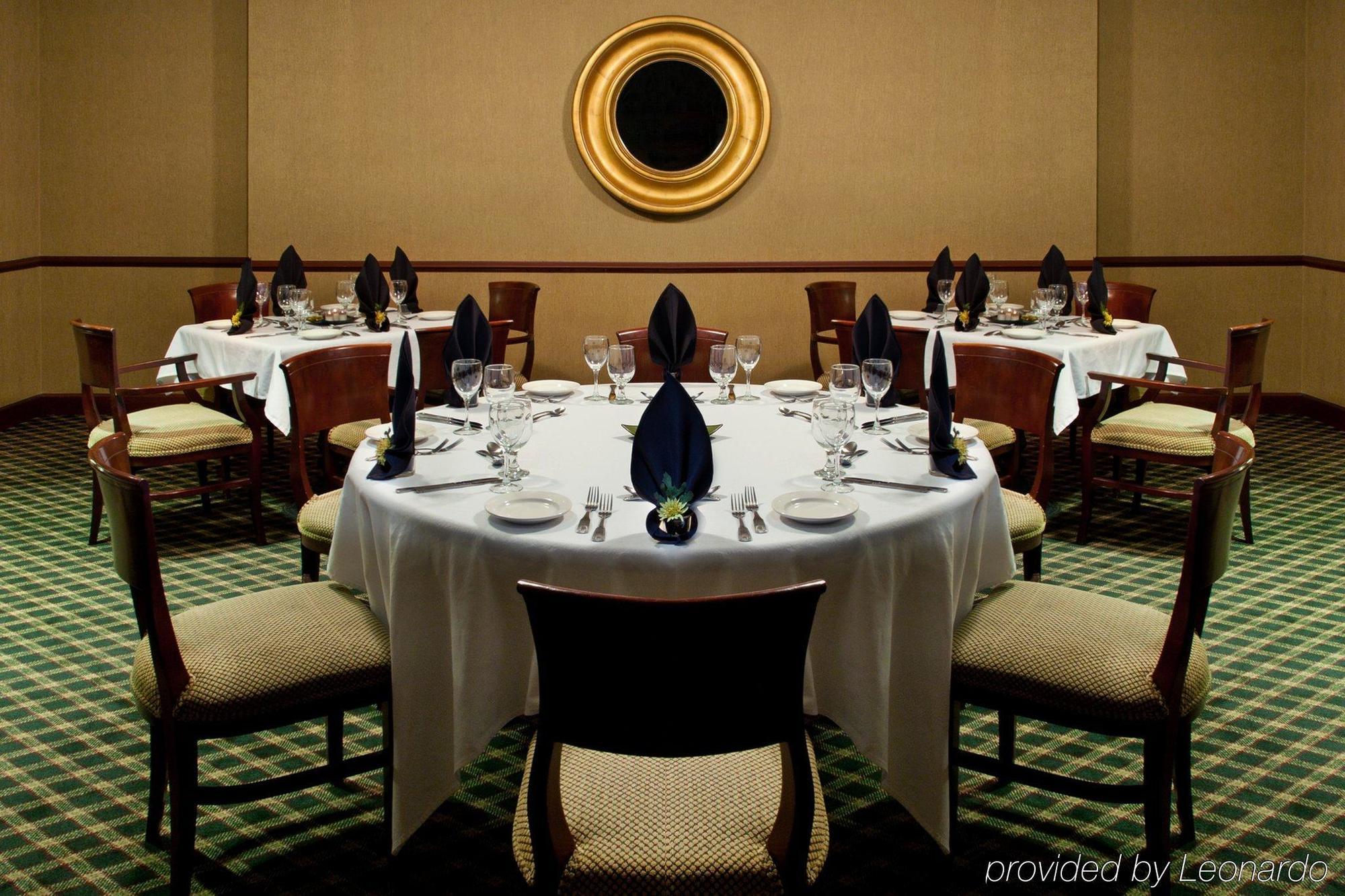 Four Points By Sheraton Cleveland Airport Екстер'єр фото
