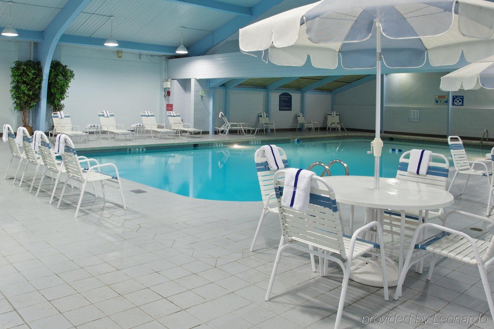 Four Points By Sheraton Cleveland Airport Екстер'єр фото