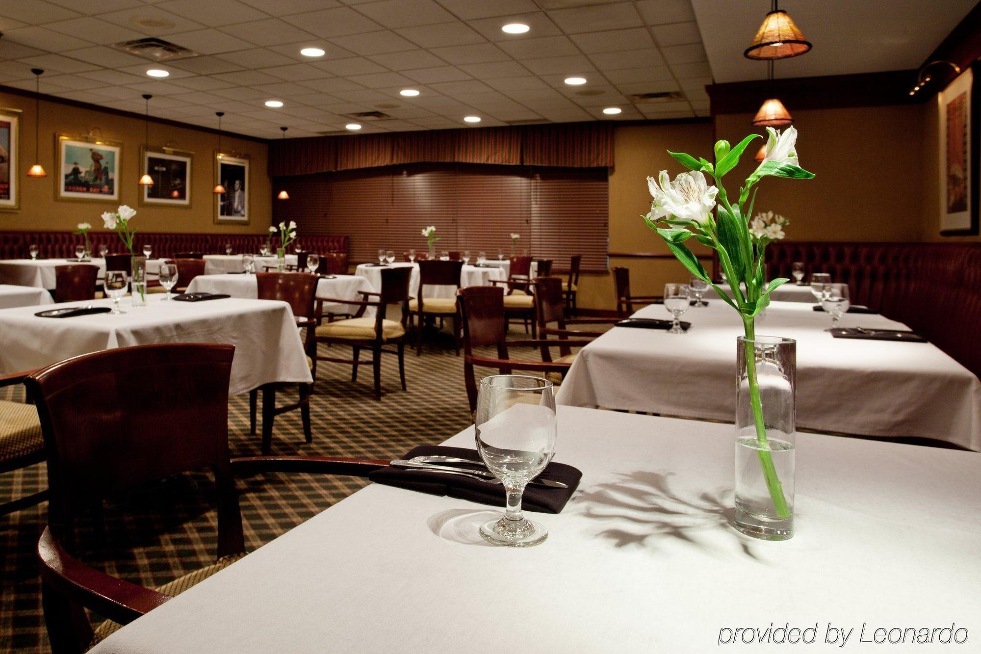 Four Points By Sheraton Cleveland Airport Екстер'єр фото