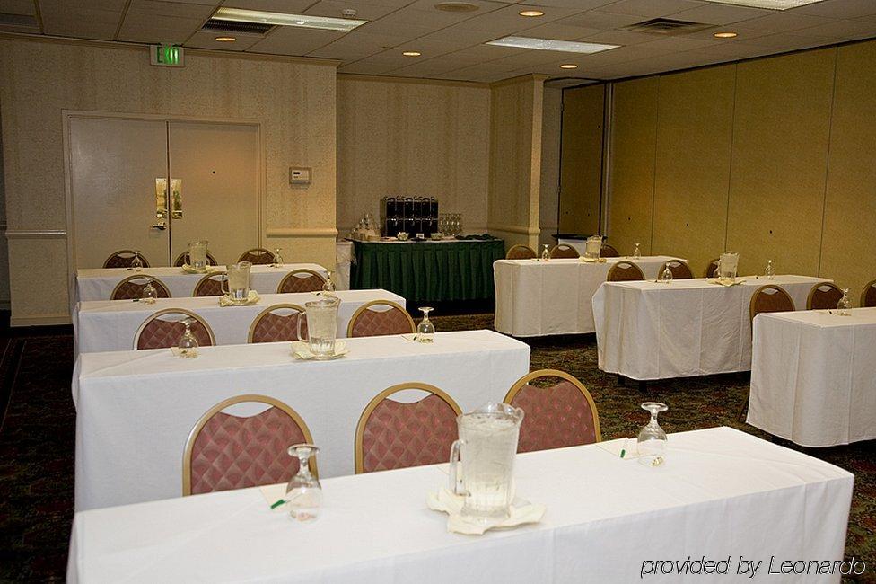 Four Points By Sheraton Cleveland Airport Екстер'єр фото