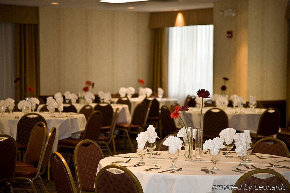 Four Points By Sheraton Cleveland Airport Екстер'єр фото
