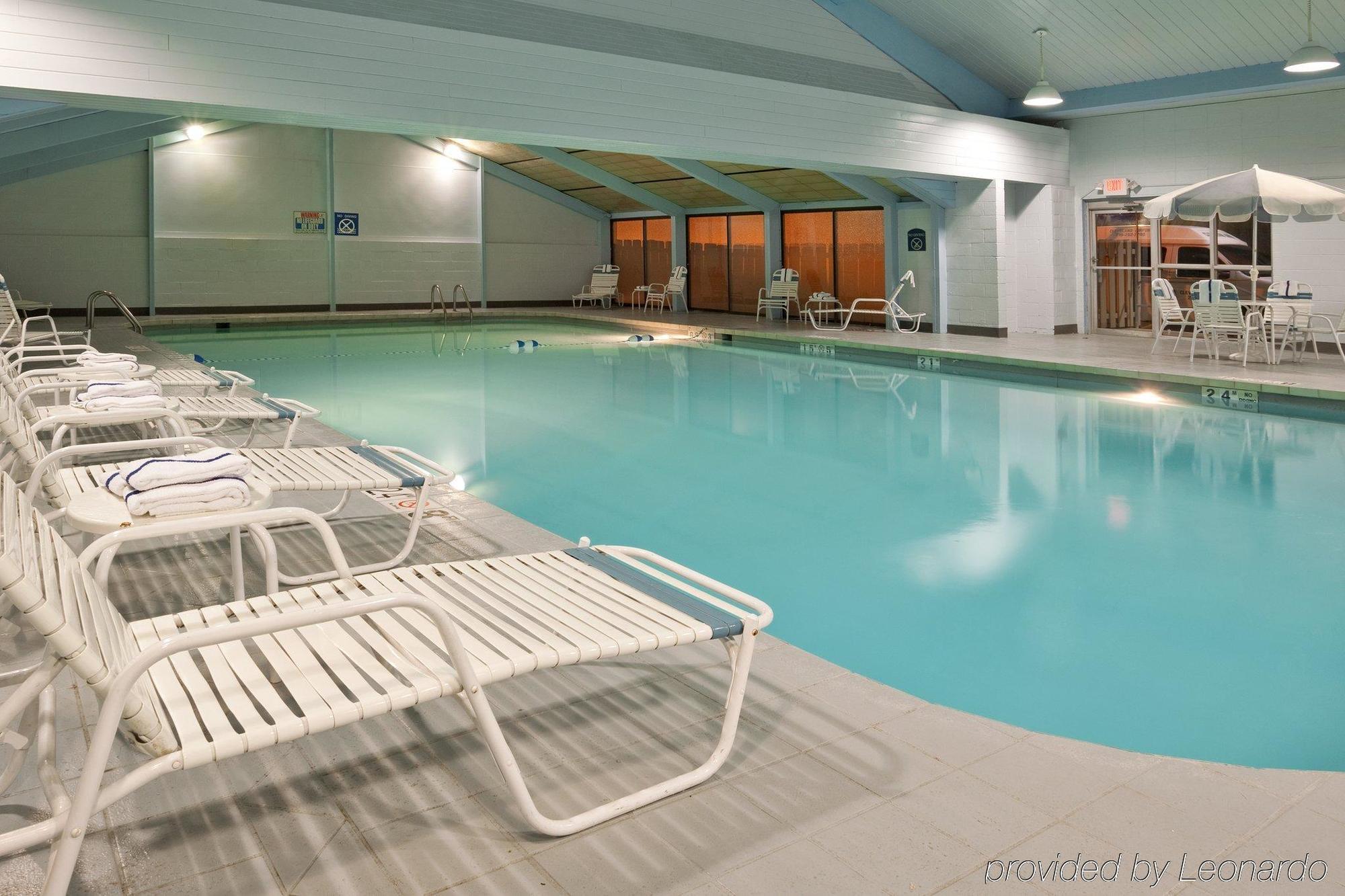 Four Points By Sheraton Cleveland Airport Екстер'єр фото
